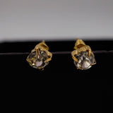 small zircon studs d765