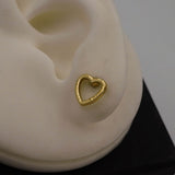 hollow hearts studs D764