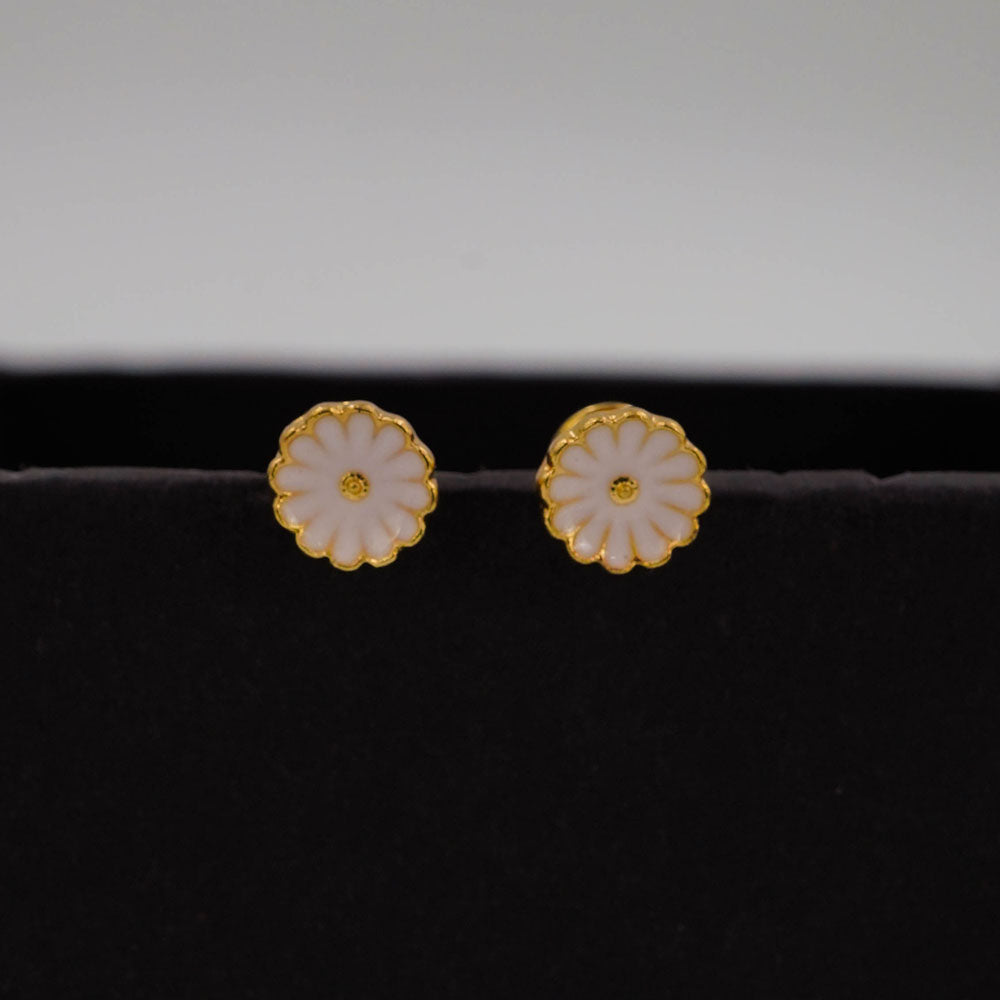 Daisy studs
