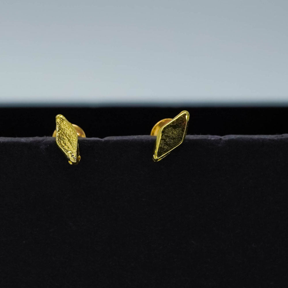 diamond studs