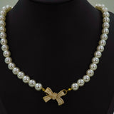 Stacy Bow pearl choker