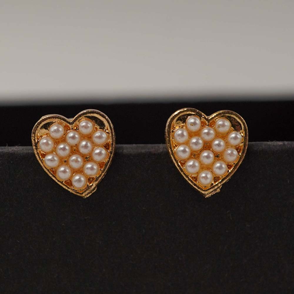 pearl studded heart studs_D1186