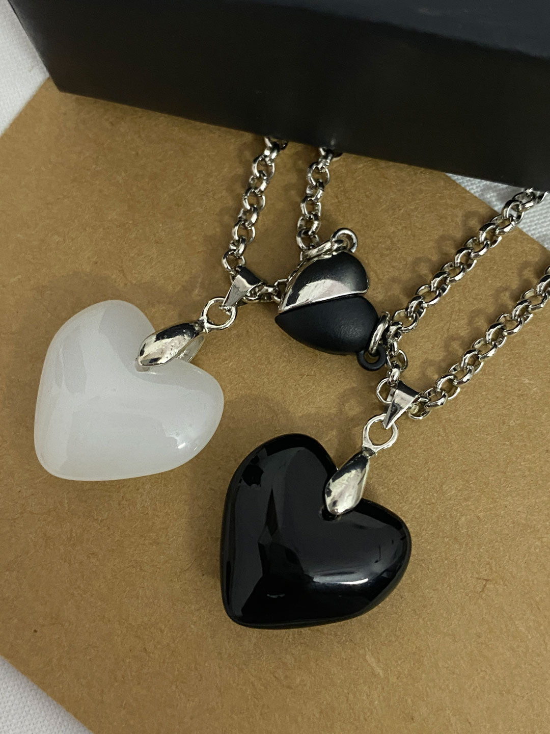 Twinning magnetic hearts