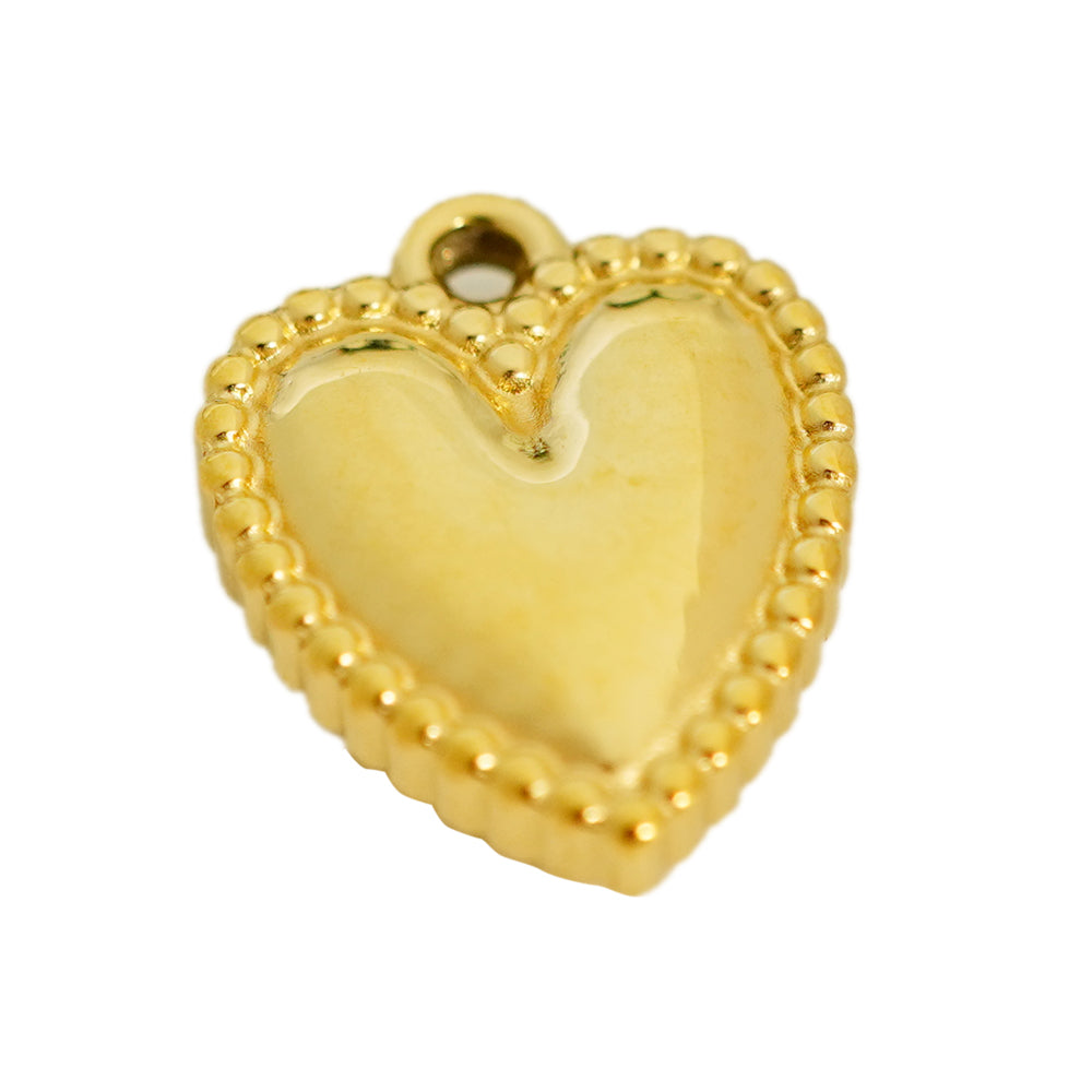 heart shaped charm d594