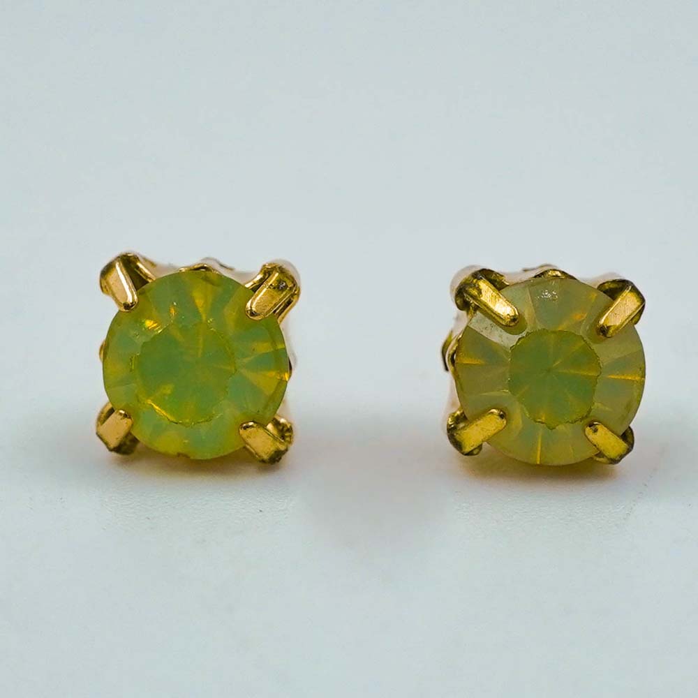 green studs