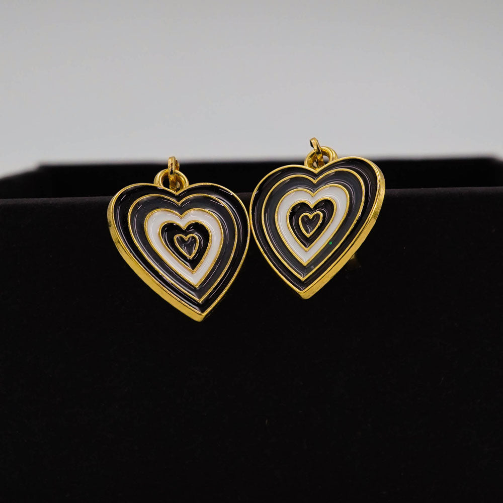 tipsy heart earrings D750