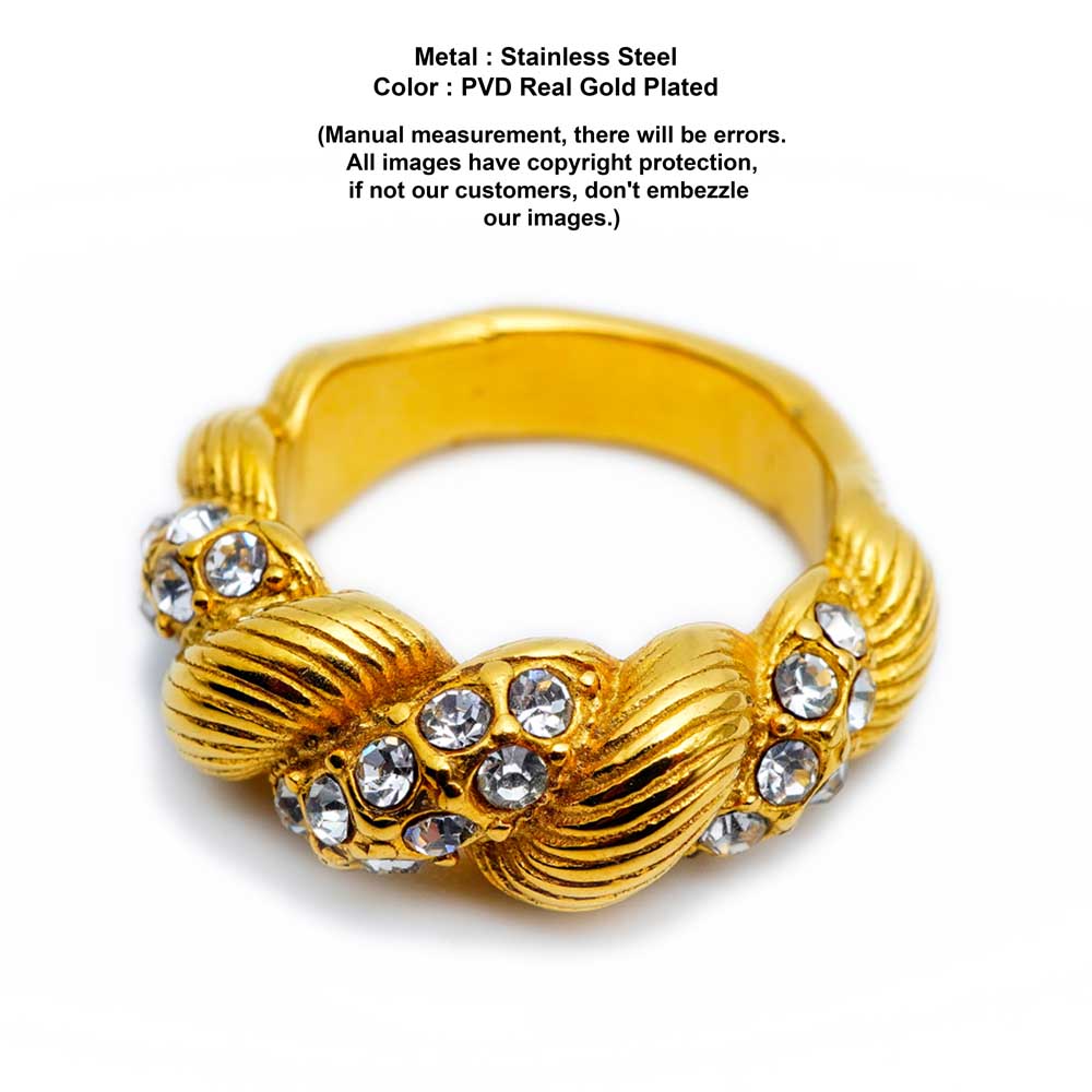 The studded croissant Ring
