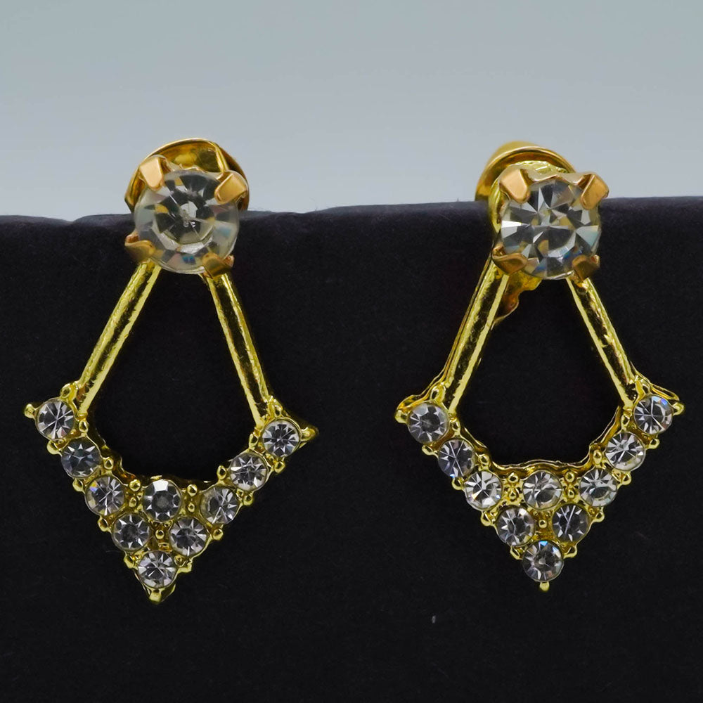 triangular studs d782