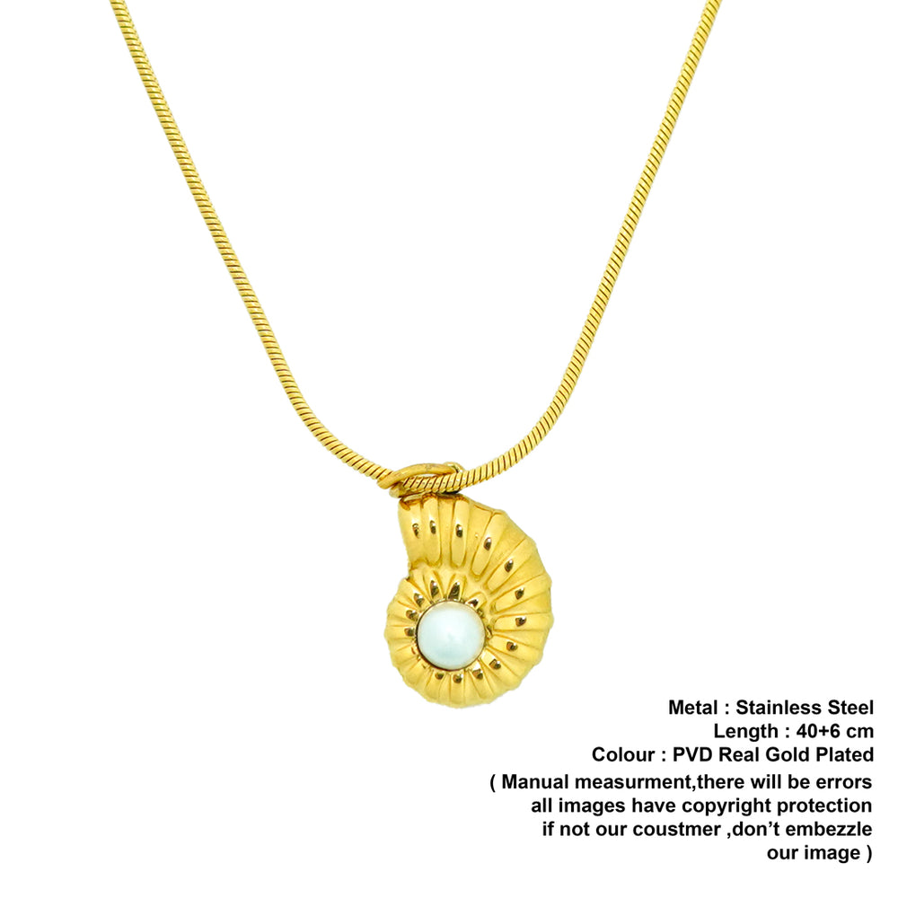 Luna pendant