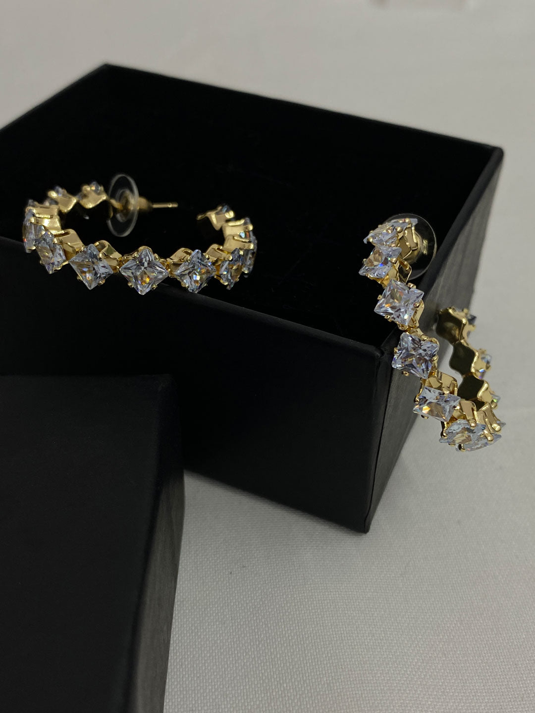 Tiana hoops