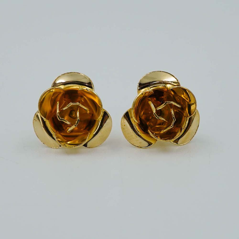 flower studs