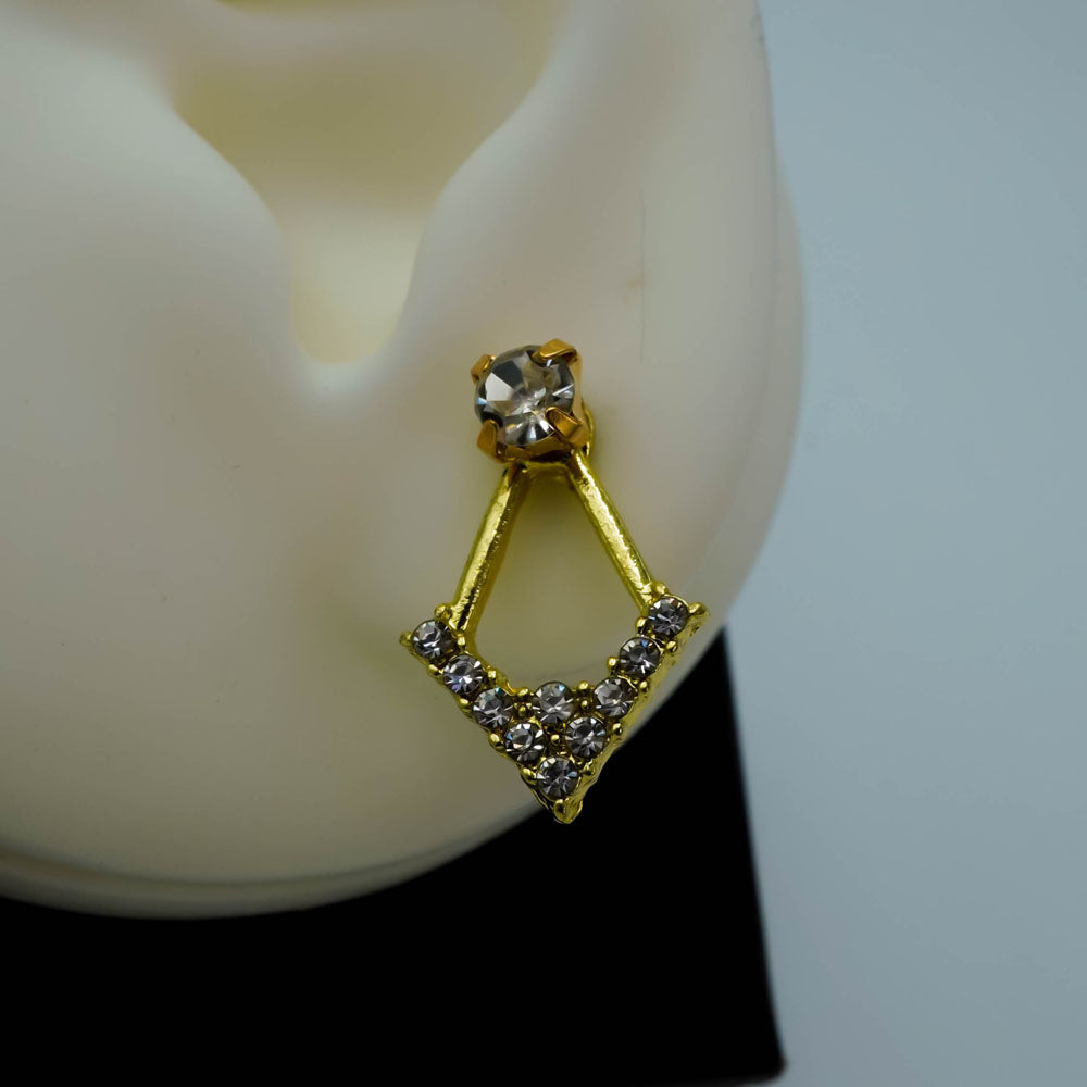 triangular studs d782