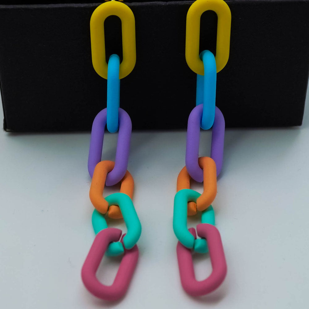 link chain earrings