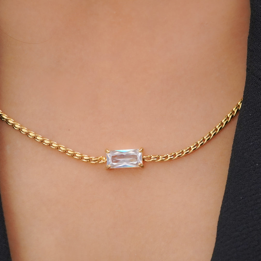 Vintage chain d485
