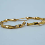 wavy hoops