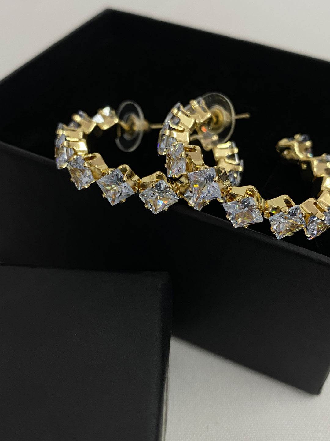 Tiana hoops