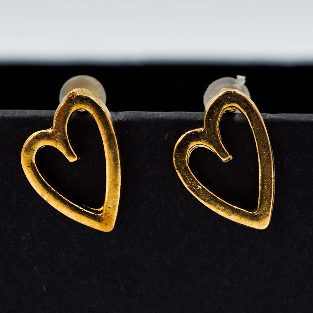 hollow heart studs