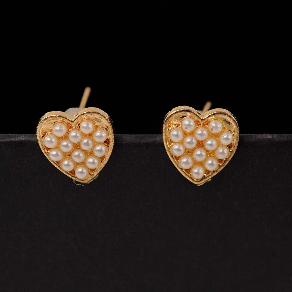 pearl studded heart studs_D1186