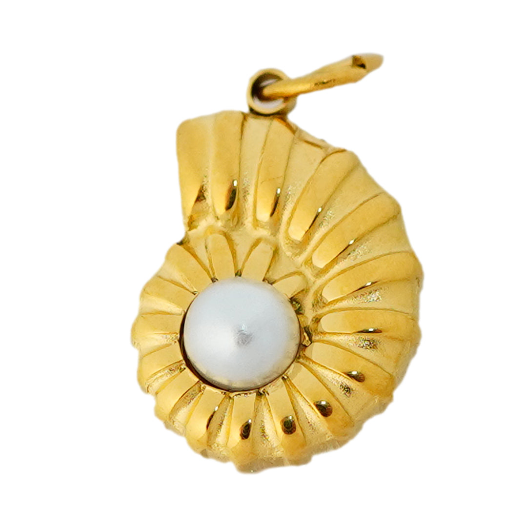 Luna pendant