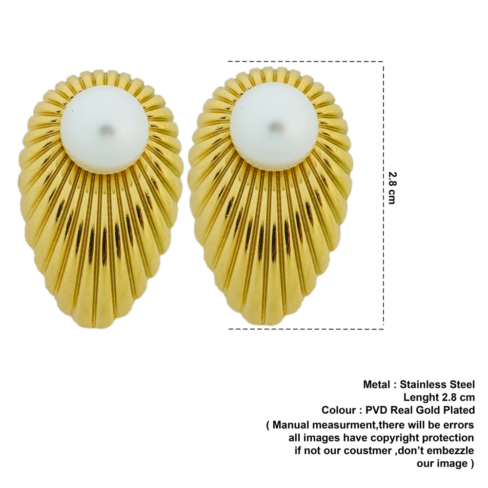 Selah Pearl Studded earrings
