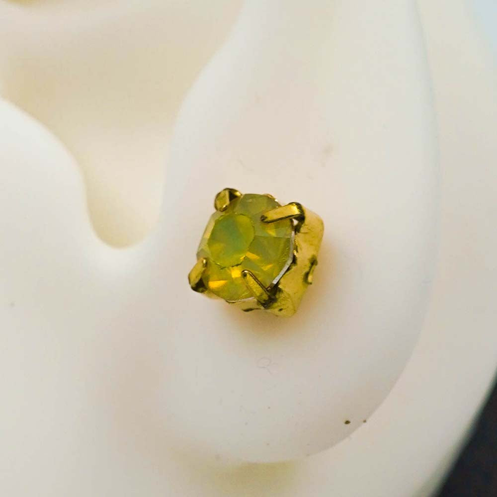 green studs