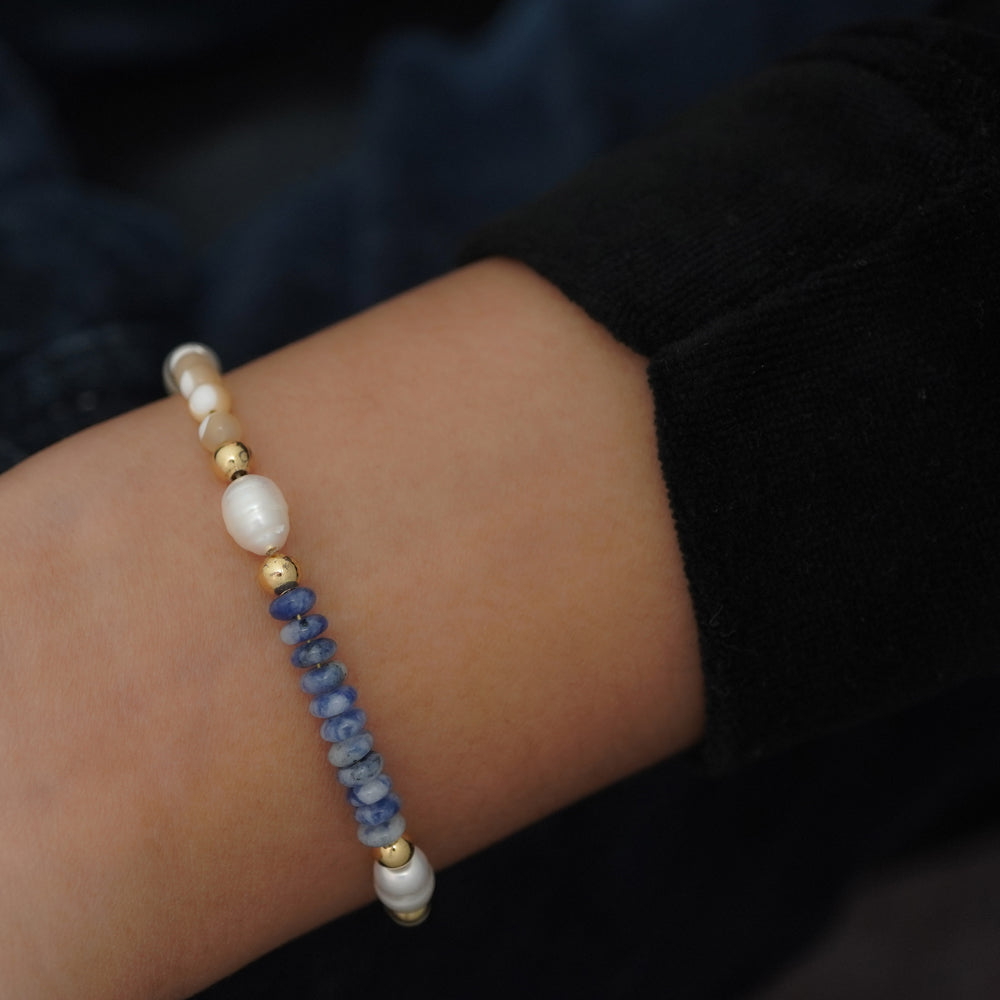 Tilly blue stoned bracelet D264
