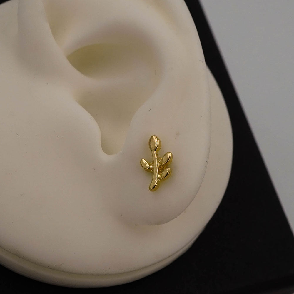 leaf studs D767