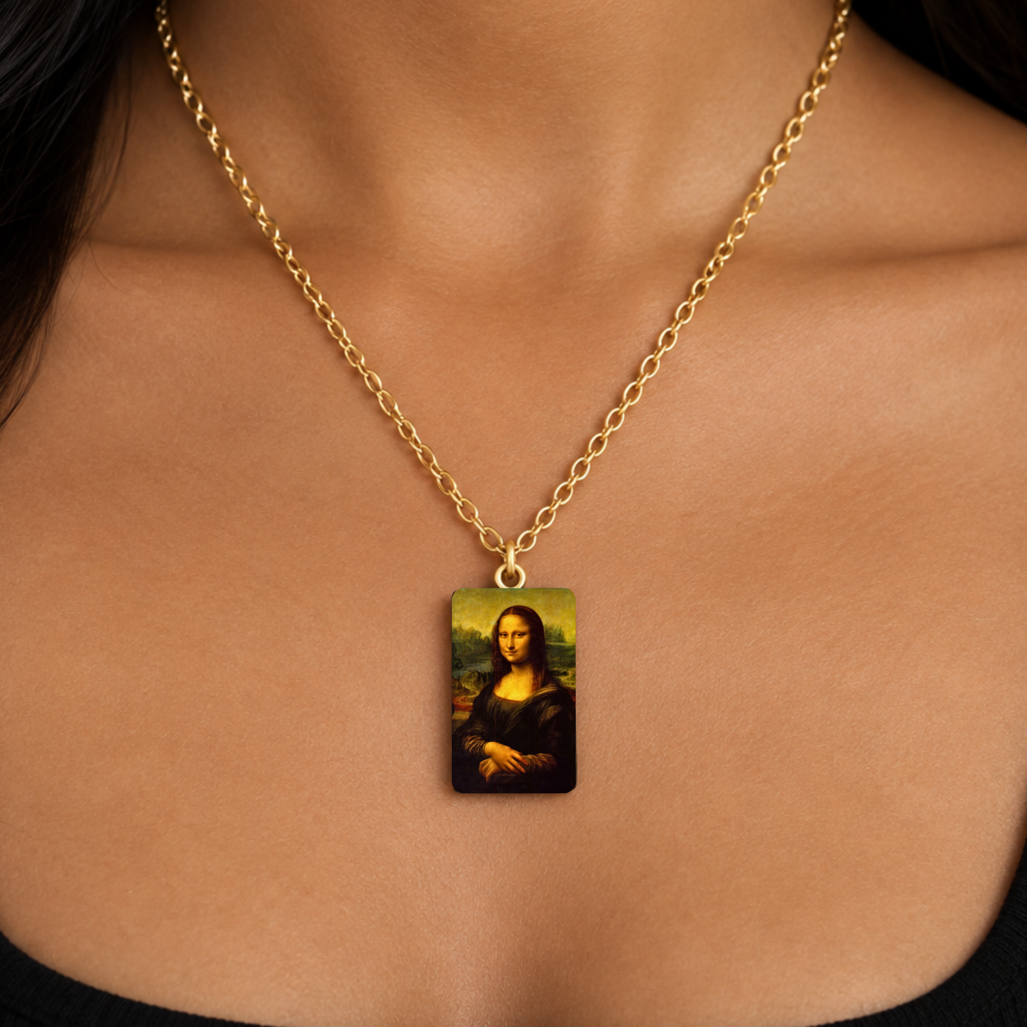 Mona Lisa Timeless Muse Necklace