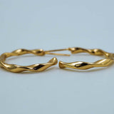 wavy hoops