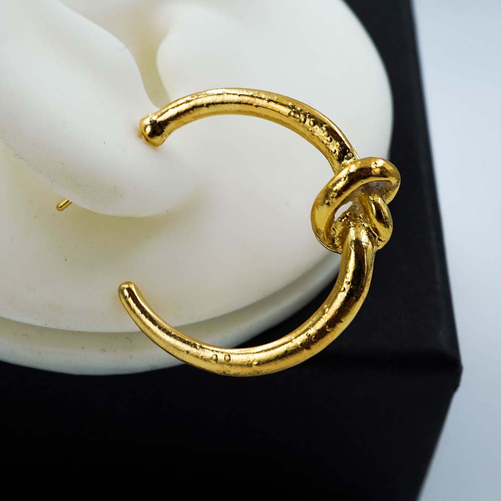 knot hoops