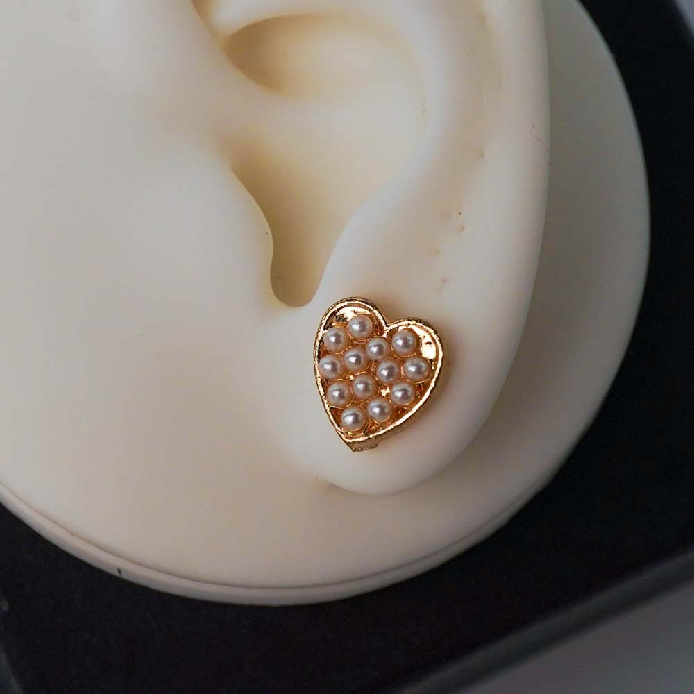 pearl studded heart studs_D1186