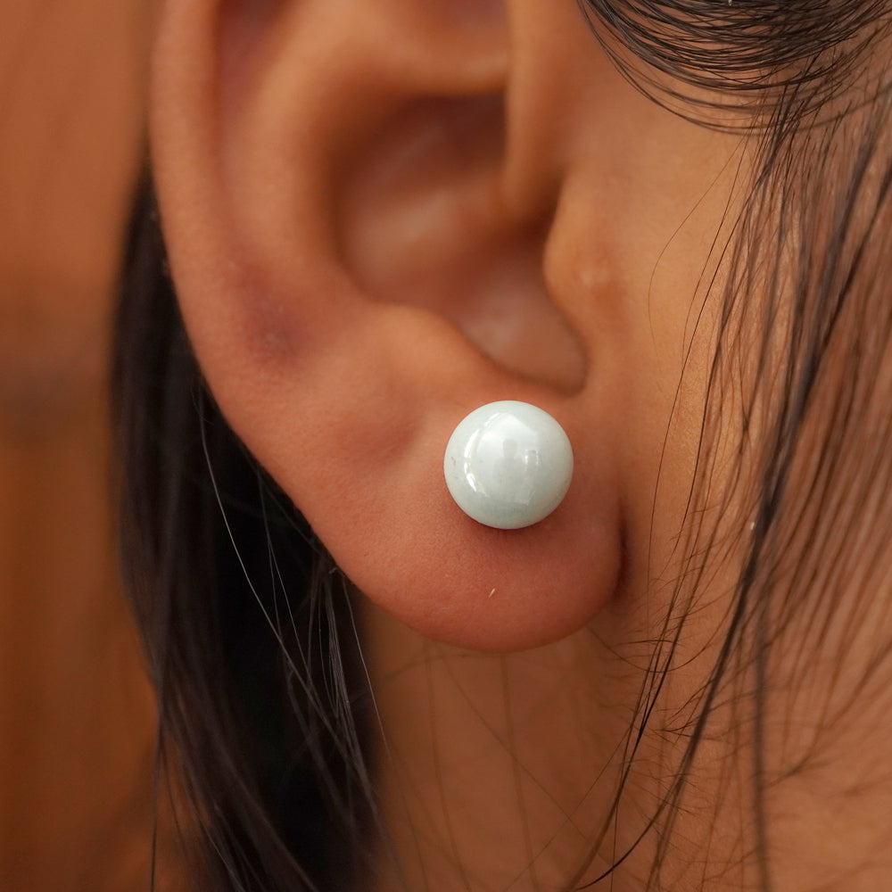 cyan pearl studs