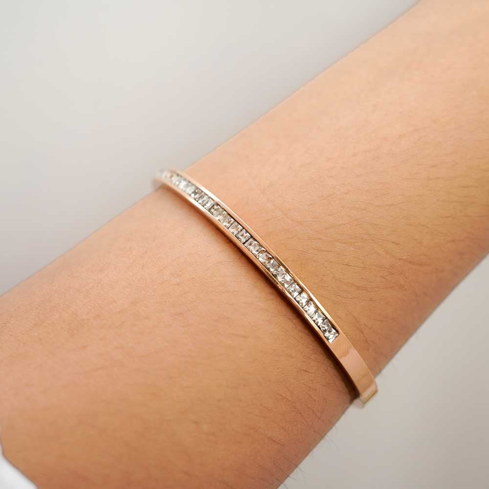 box stoned rose gold plated band