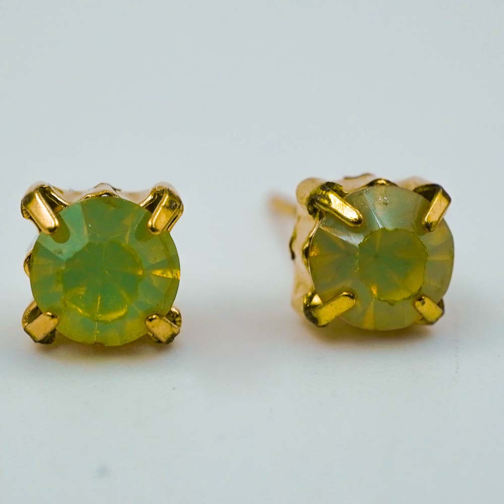 green studs