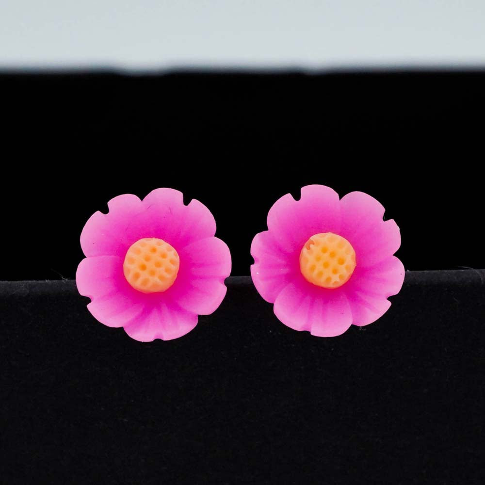 pink daisy studs