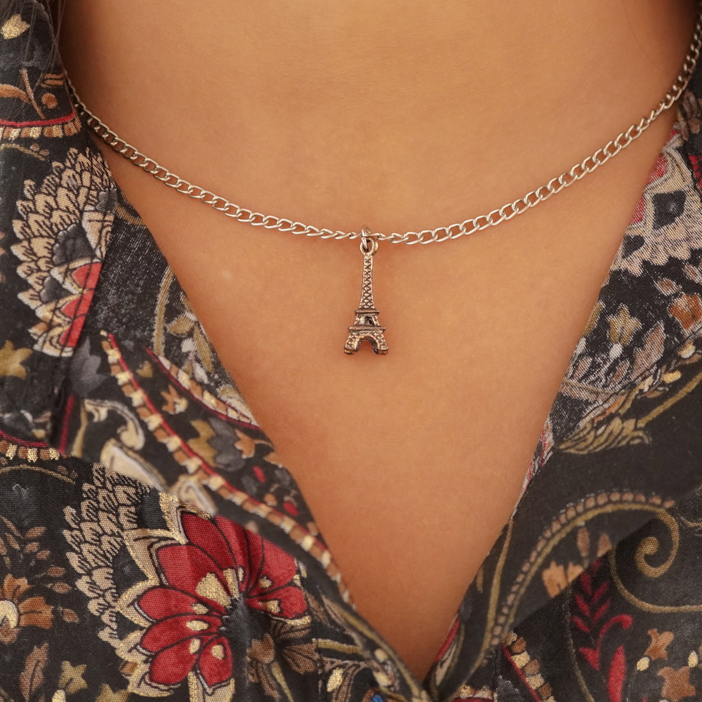 Eiffal tower pendant