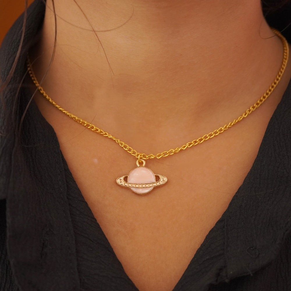 Saturn pendant