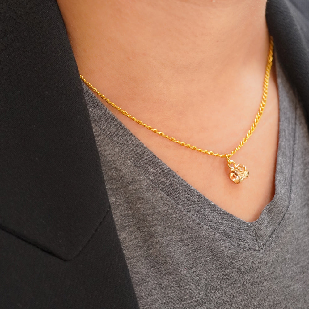 bella_s pendant