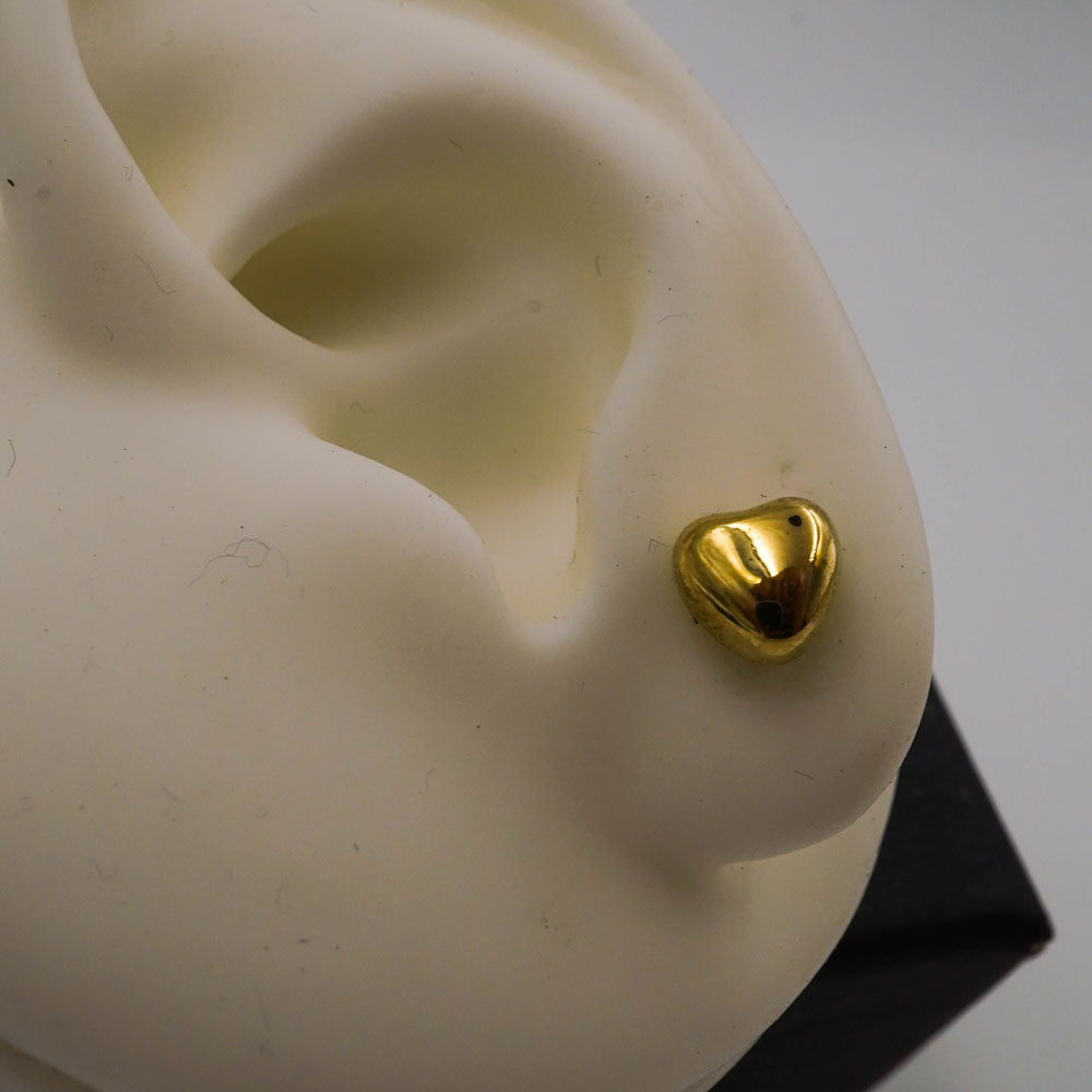 heart studs d774