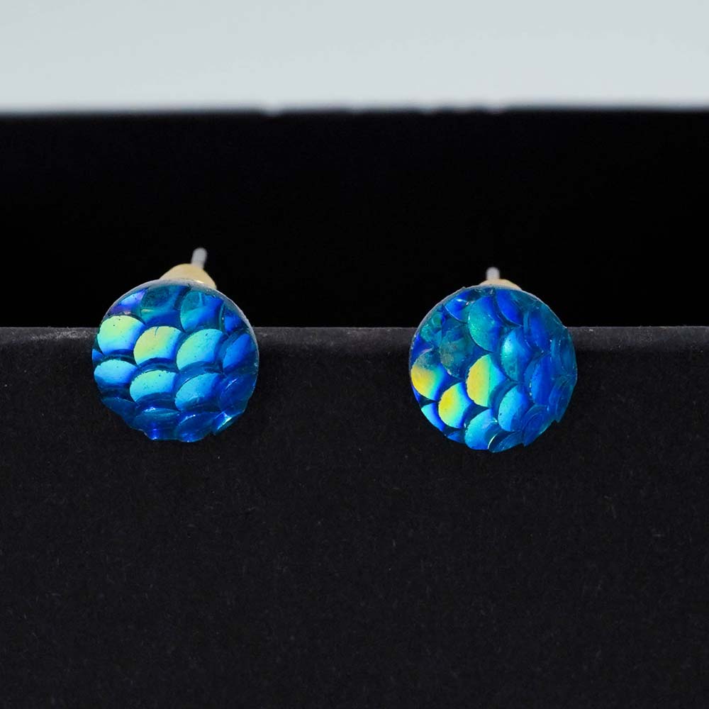 shimmer blue studs