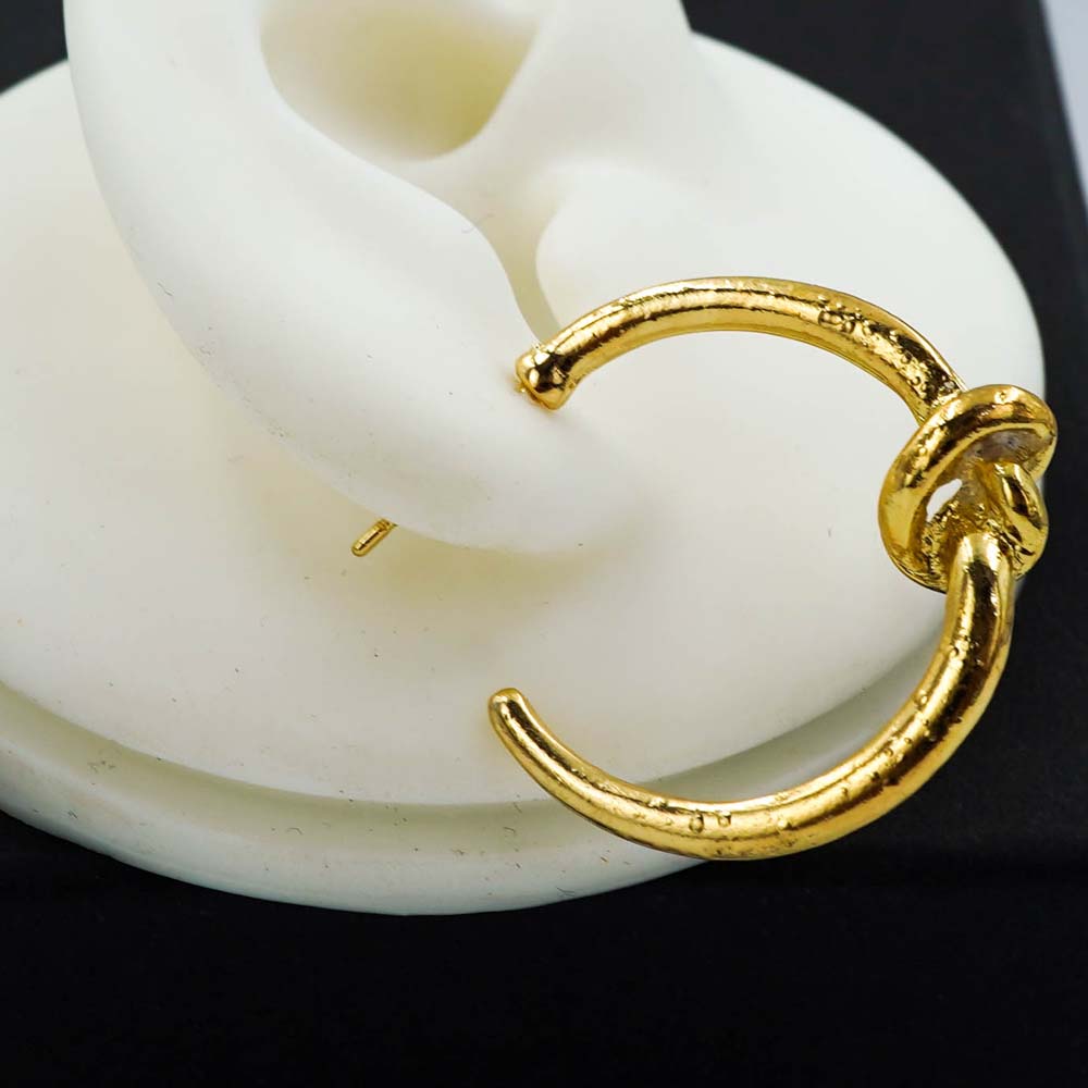 knot hoops