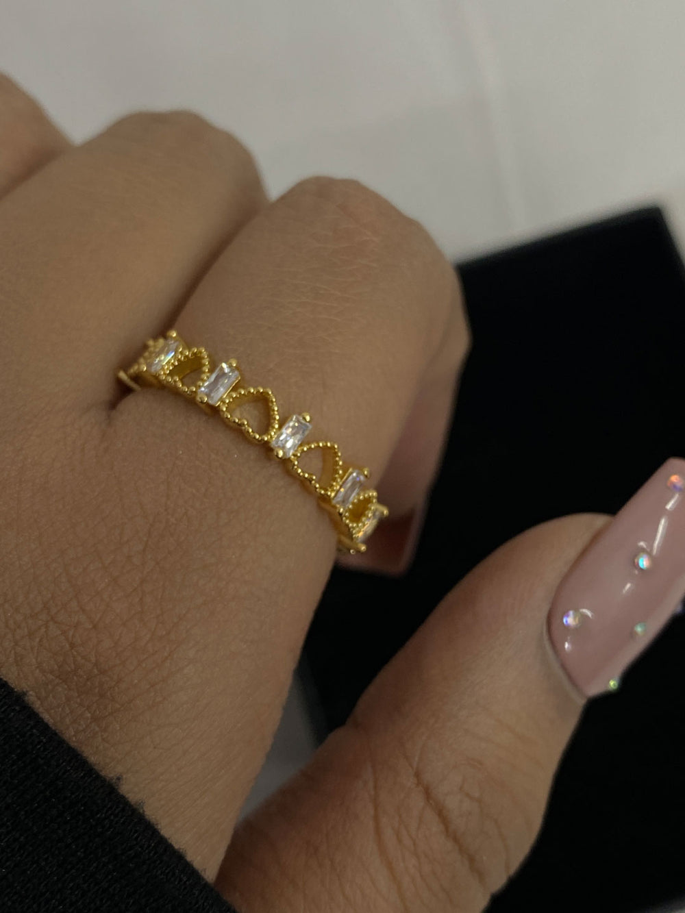 Eternity heart band