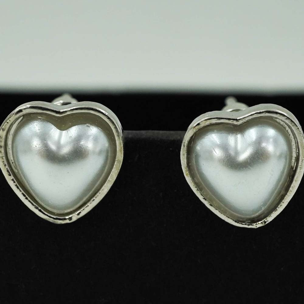 heart shaped silver studs