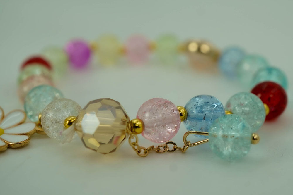 Floral multicoloured beaded charm