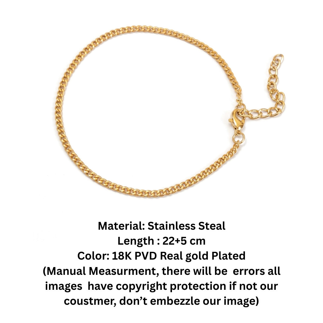 The Aurelia Curb Link Chain